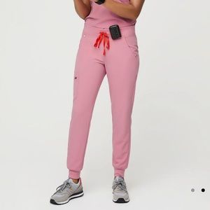 NWT Figs Chalk Pink Zamora Joggers